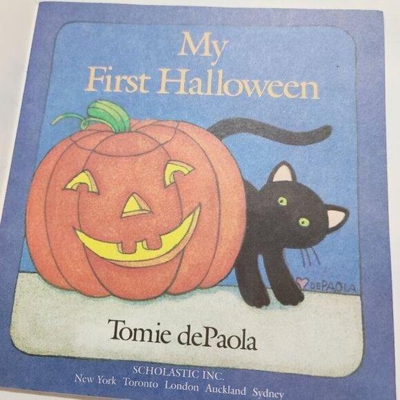 My First Halloween By Tomie dePaola Vintage 1997 1st Scholastic Edition - Picture 5 of 7